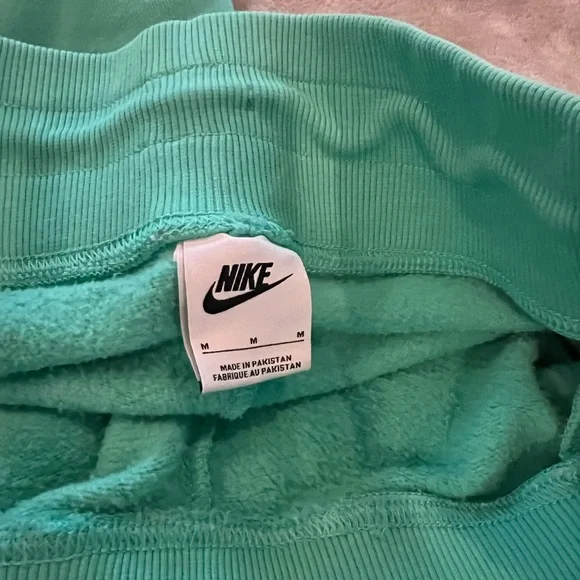 Nike joggers - Picture 5 of 5